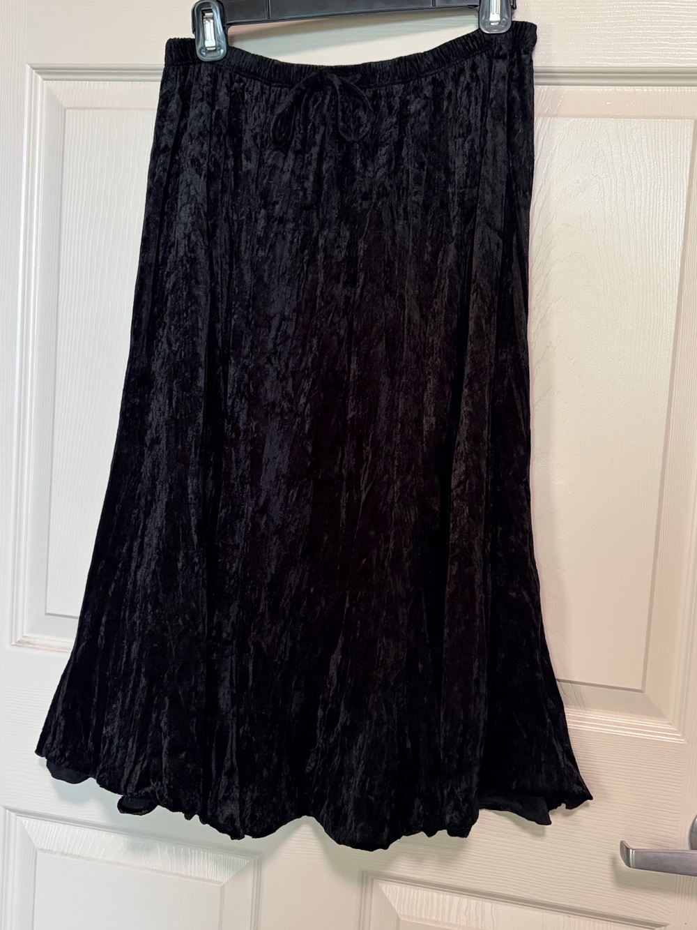 Vintage pull-on crushed velvet skirt w/ spiked hem! Whimsy Goth Witch sm-med